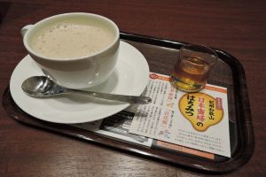 上島珈琲店「日本蜜蜂のはちみつミルク珈琲